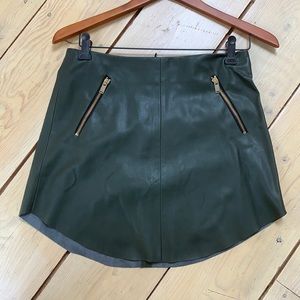 COPY - Zara skirt S faux leather dark hunter green